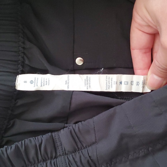 Lululemon Break Away short - Picture 4 of 4